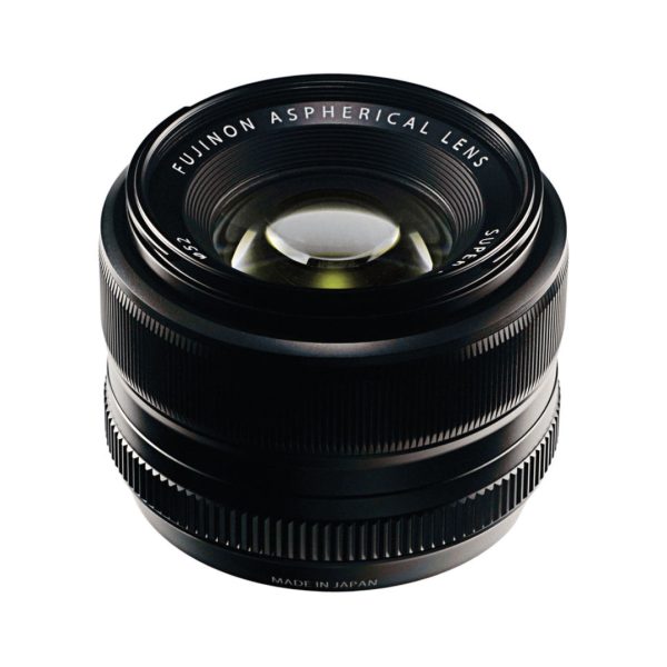FUJIFILM XF 35mm f1.4 R Lens 01