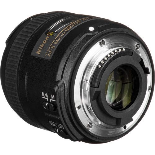Nikon AF S DX Micro NIKKOR 40mm f2.8G Lens 02