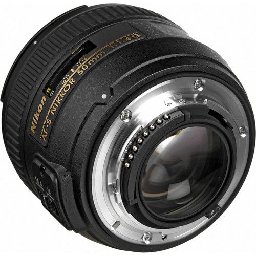 Nikon AF S NIKKOR 50mm f1.4G Lens 02