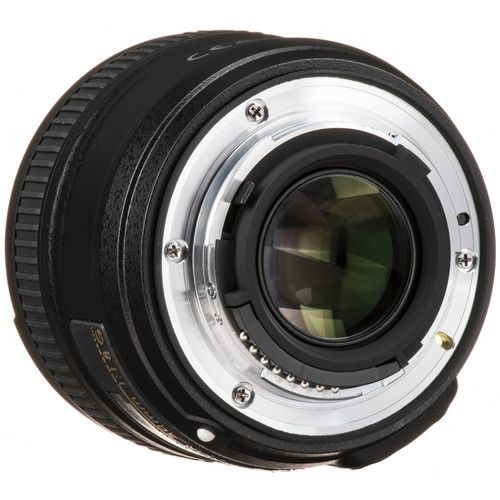 Nikon AF S NIKKOR 50mm f1.8G Lens 02