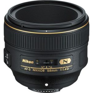 Nikon AF S NIKKOR 58mm f1.4G Lens 01