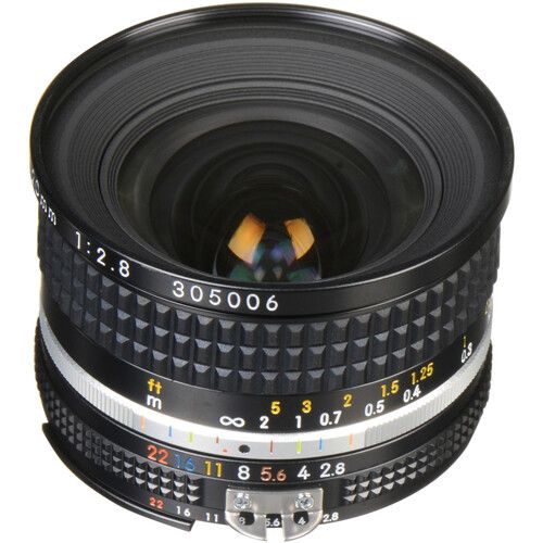 Nikon NIKKOR 20mm f2.8 Lens 01