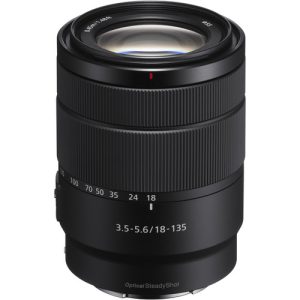 Sony E 18 135mm f3.5 5.6 OSS Lens 01